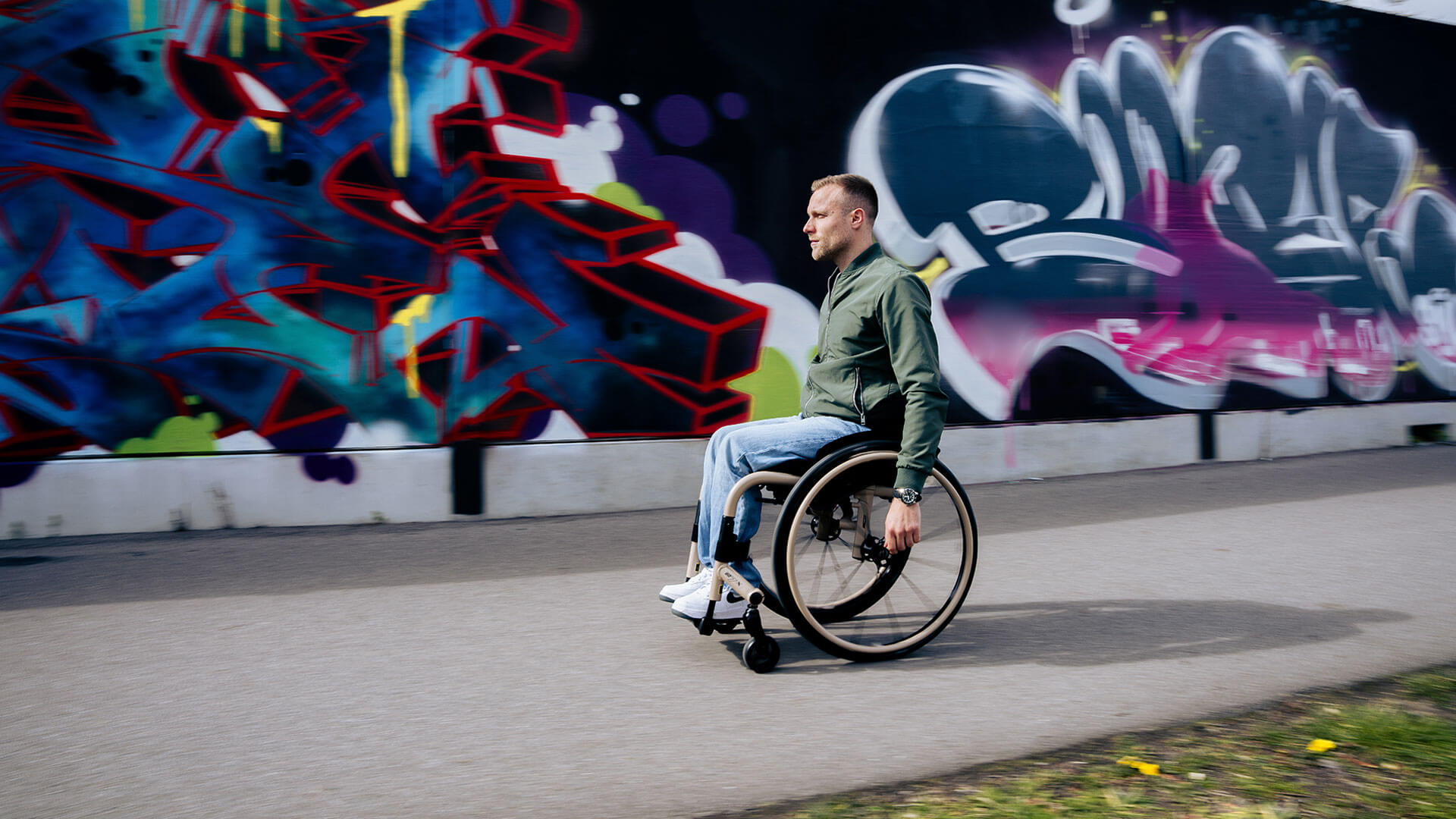 En kørestol, der tilpasser sig dig
